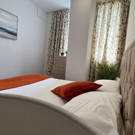 99 Guest House 伊斯特布恩 外观 照片